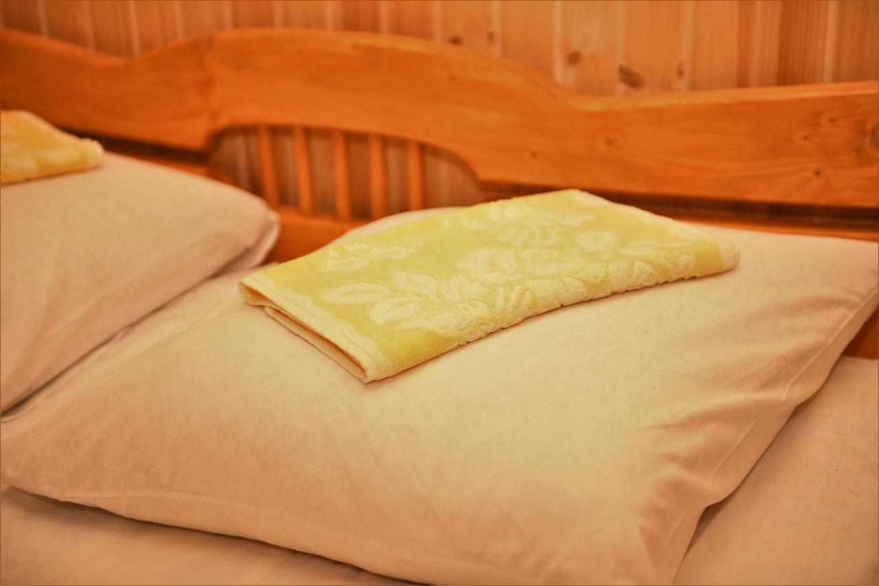 Hotel Гостинний Двір Євгенія Mizhhirya  Esterno foto