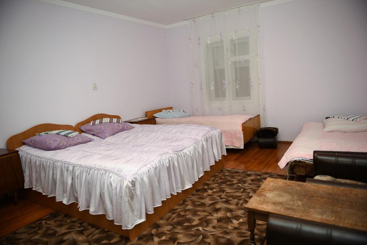 Hotel Гостинний Двір Євгенія Mizhhirya  Esterno foto