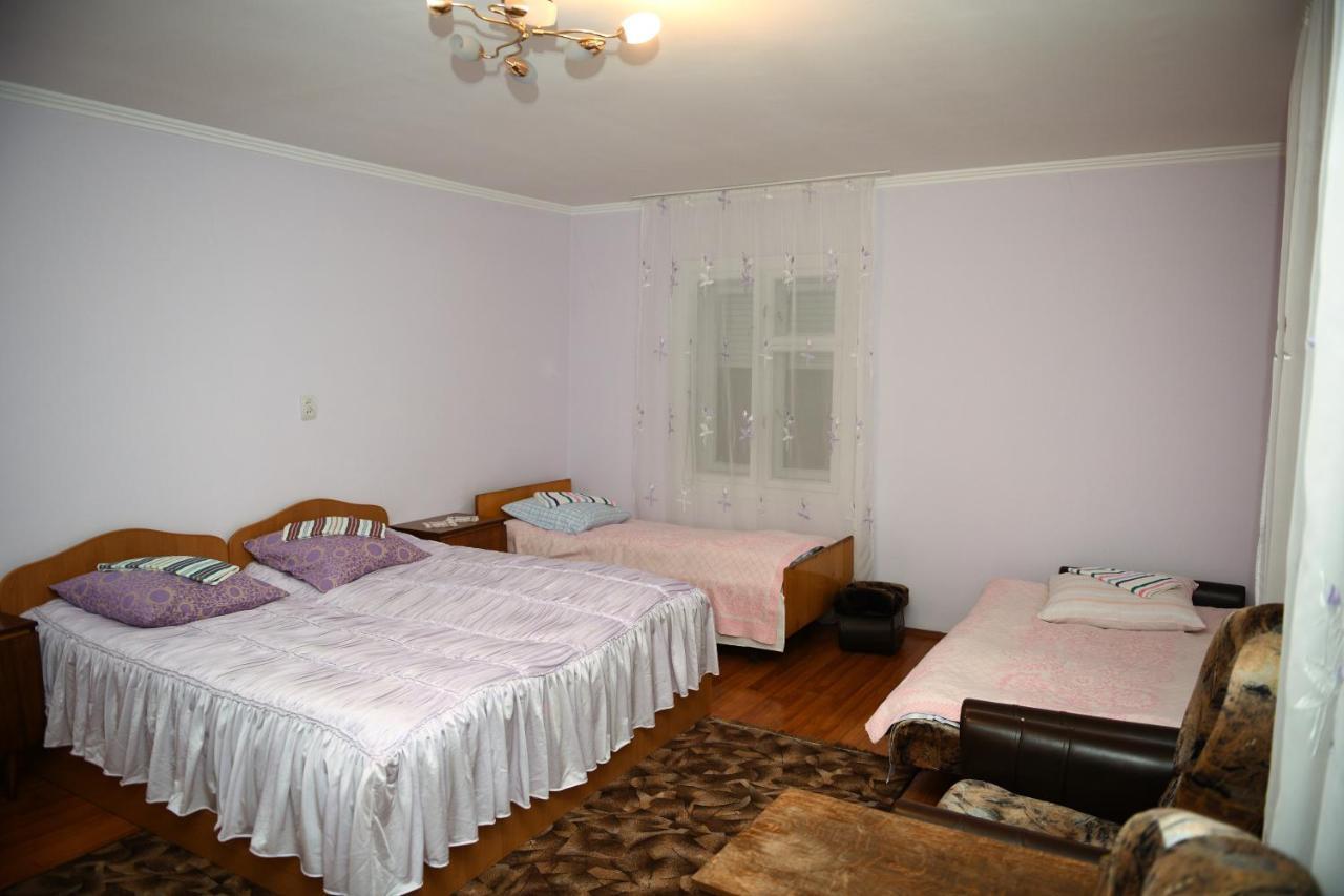 Hotel Гостинний Двір Євгенія Mizhhirya  Esterno foto